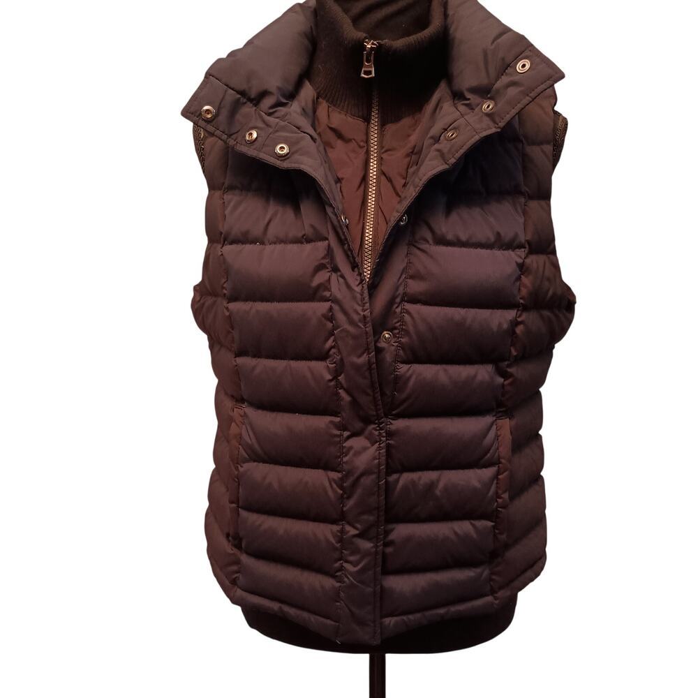 Women’s T Down by Theory Uniqlo Vest Size Med in Black Zips & Snaps Sweater Neck